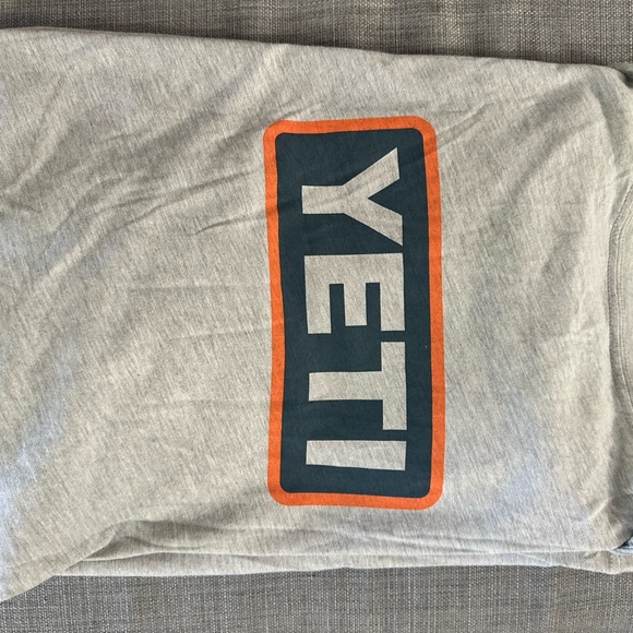 YETI Light Gray Long Sleeve Tee - Picture 4 of 4
